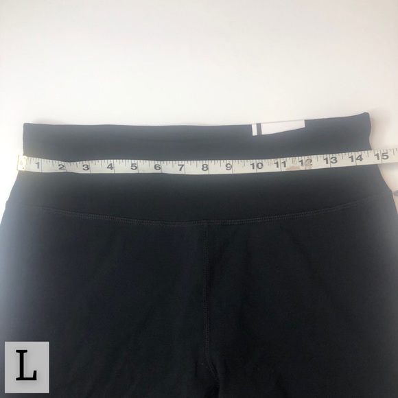 DKNY Sport Black & White City Signature Decal Biker Shorts, Multiple Sizes, NWT! - Picture 9 of 11